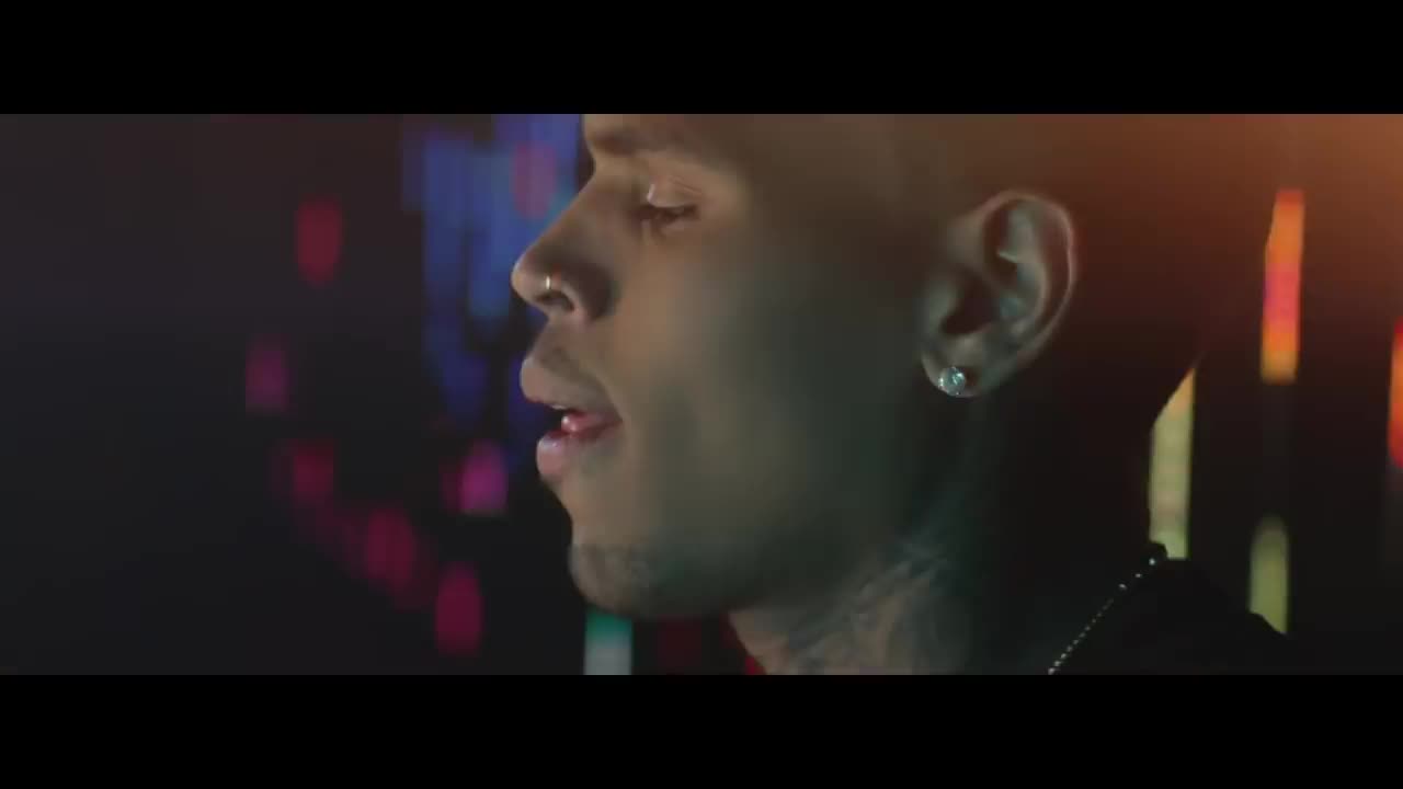 (32) Chris Brown - Love More (Explicit) ft- Nicki Minaj
