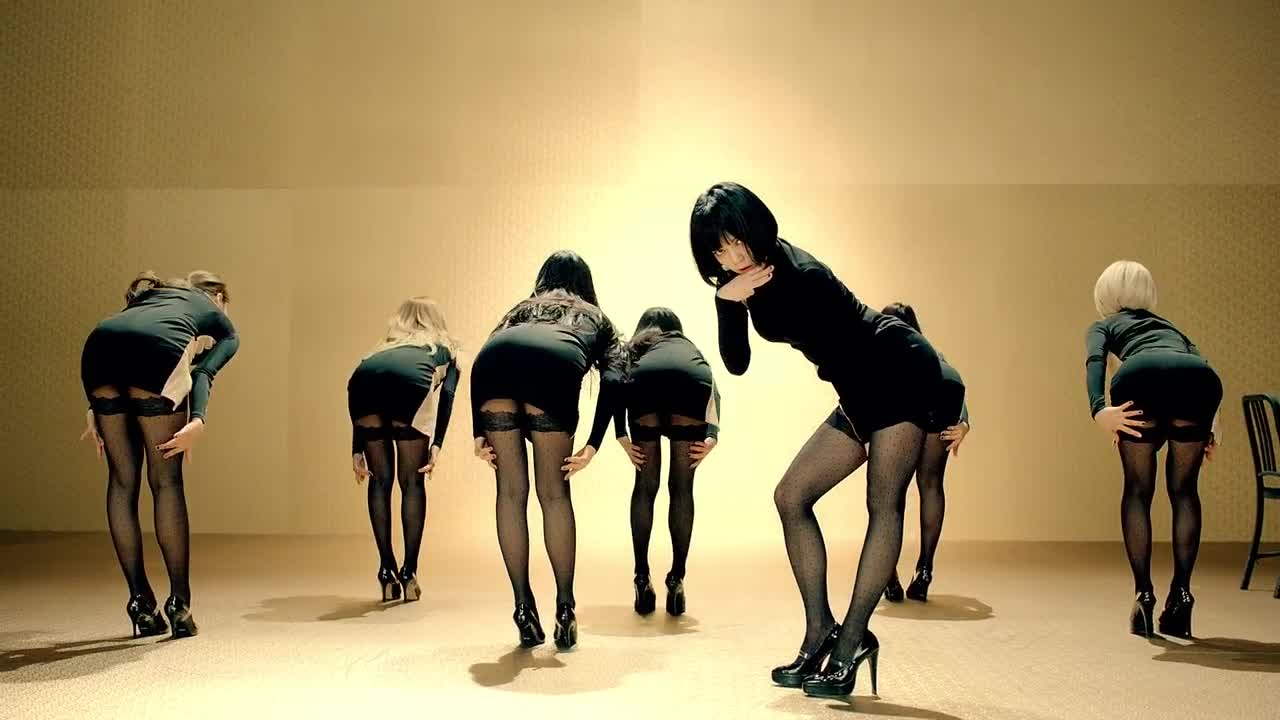 AOA - 짧은 치마 (Miniskirt) M_V